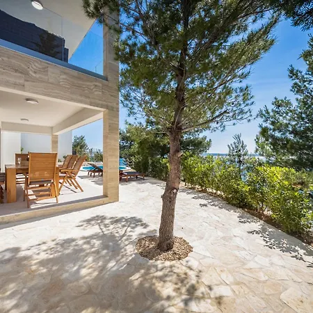 Villa Neptune *