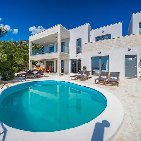 Neptune * Starigrad Paklenica